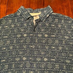Disney Vacation Club Blue and White Casual Button Down Shirt M